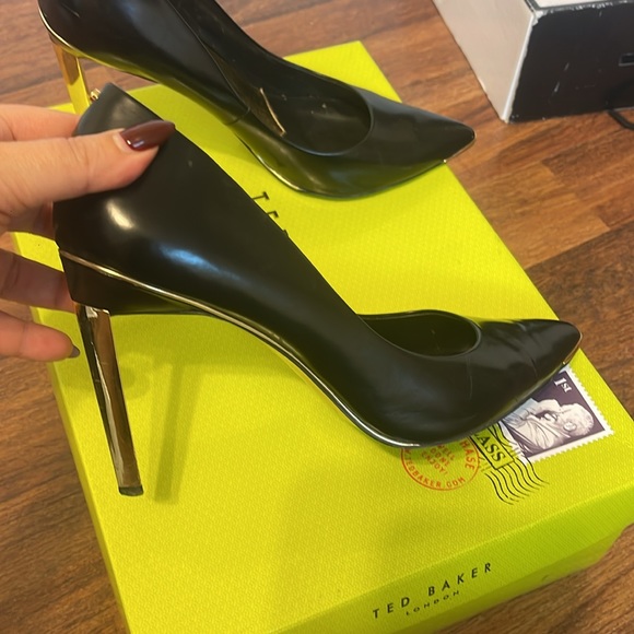 Ted Baker heels - Picture 3 of 5